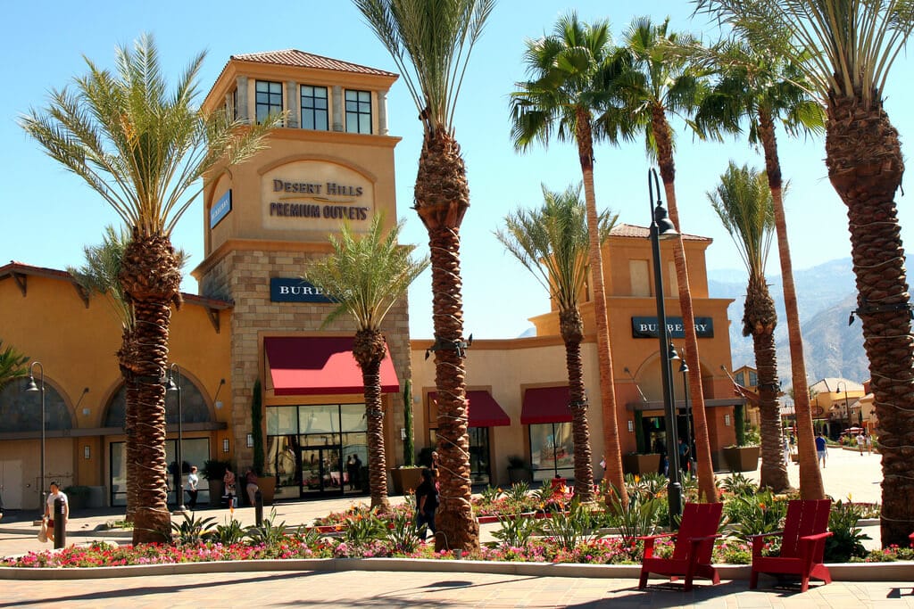 Desert Hills Premium Outlet Shopping Mall Cabazon California