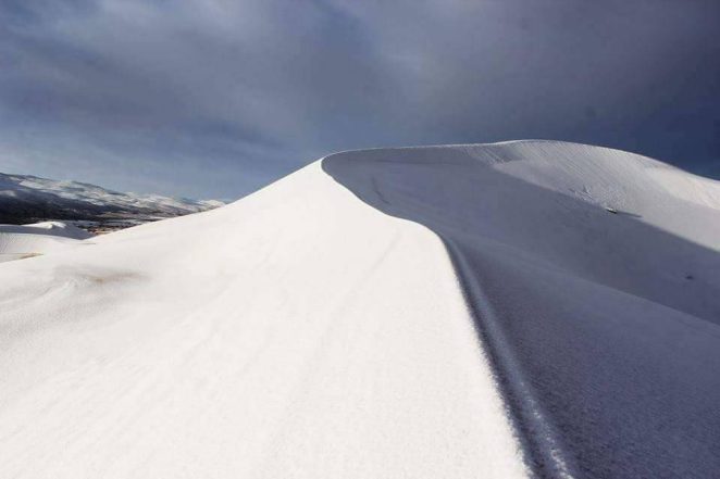 Sahara sands in snow: Sahara desert ,Ain-Sefra,Algeria Sahara sands in snow: Sahara desert ,Ain-Sefra,Algeria