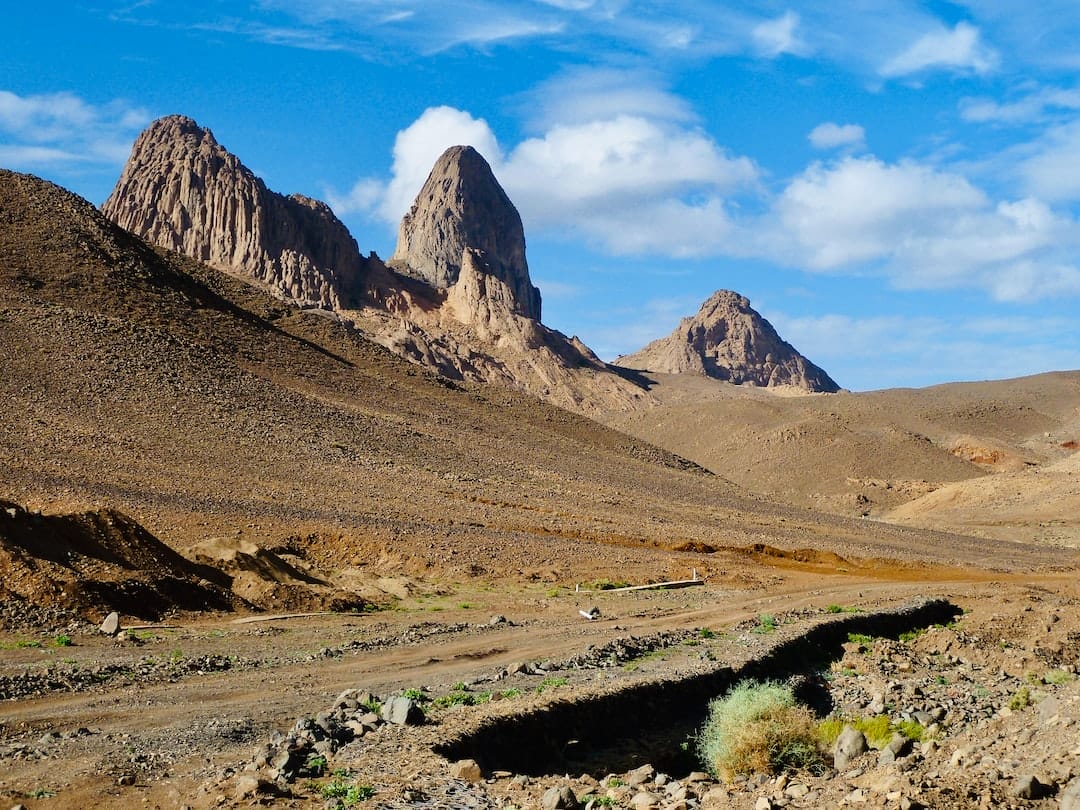 Exploring The Majestic Ahaggar Mountains A Journey Through Algeria S   Abcdhe 34 