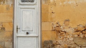Photo pyramids of giza entrance