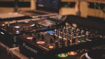 Photo Drumming and Dancing