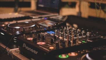 Photo Drumming and Dancing