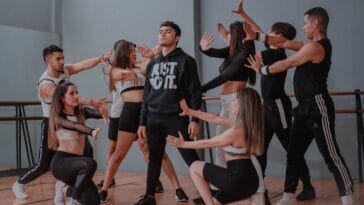 Photo Drumming dancers