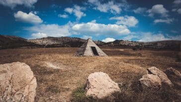 Photo Population pyramid