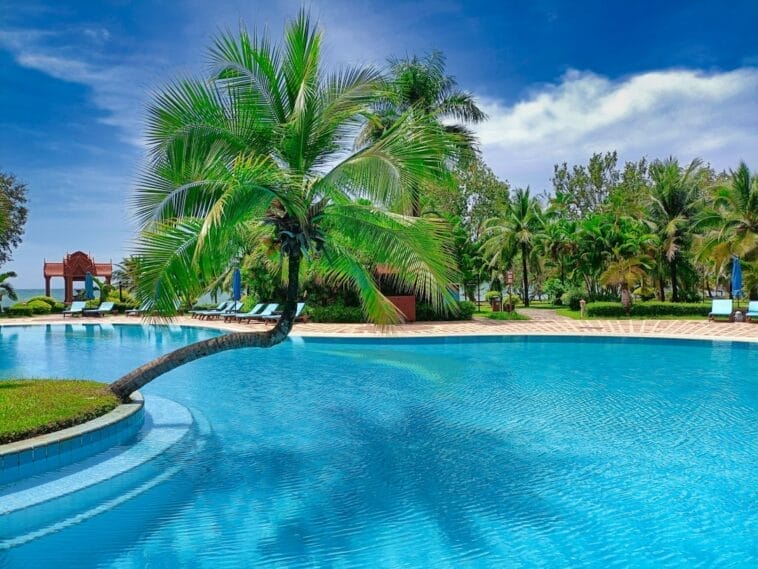 Photo Luxury pool