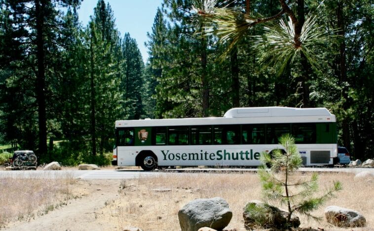 Photo Shuttle bus