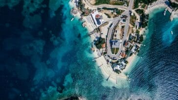 Photo Beachfront bungalows