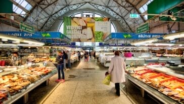 Photo Marketplace hustle